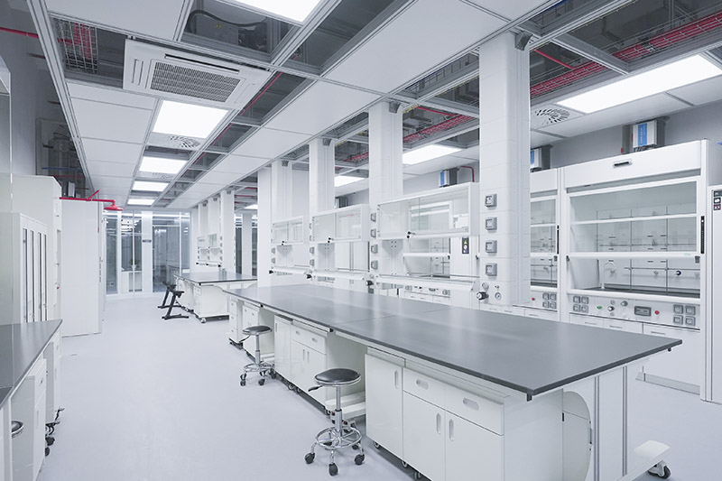 阿荣实验室革新：安全与科技的现代融合